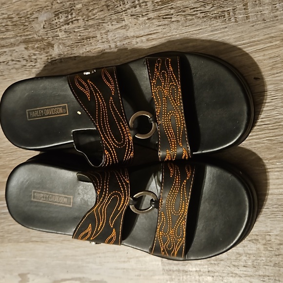 Harley Davidson Sandals Like New Size 8M - Picture 2 of 16